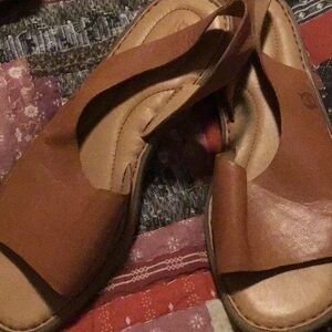 Very cute born sandals